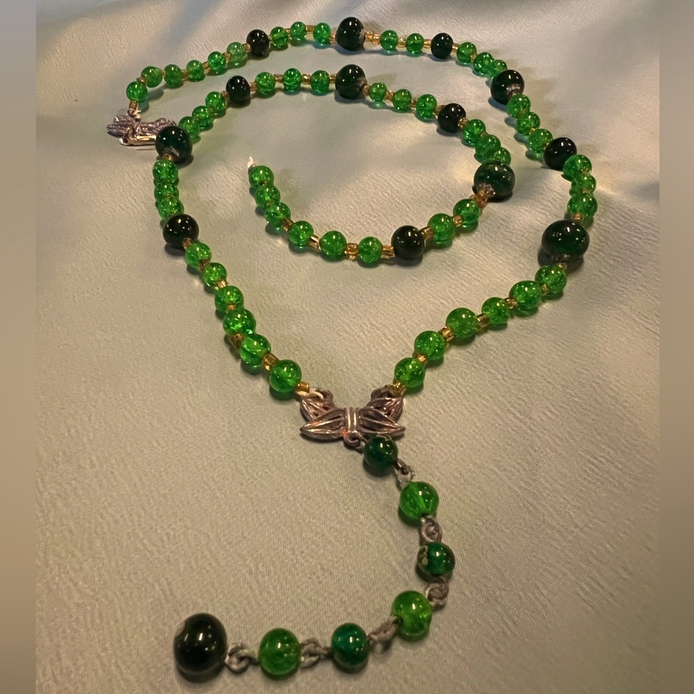 Vintage green and gold bead necklace